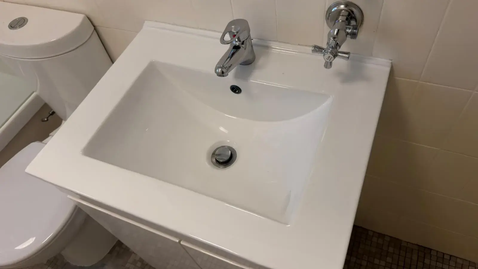 A clean sink after a FirstChoice cleaning job